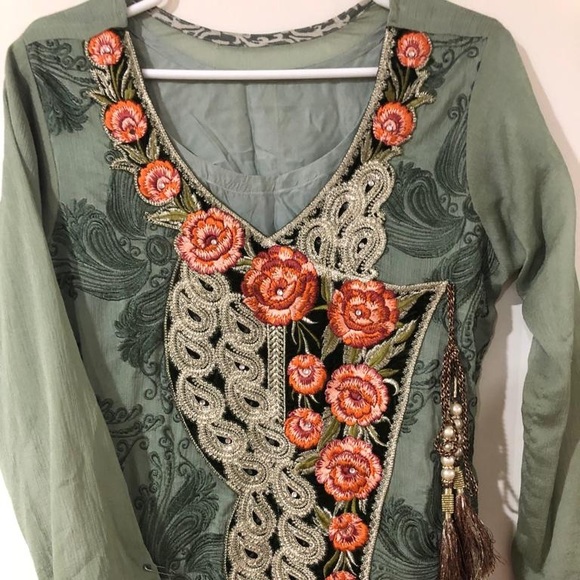 Shalwar - Picture 2 of 2